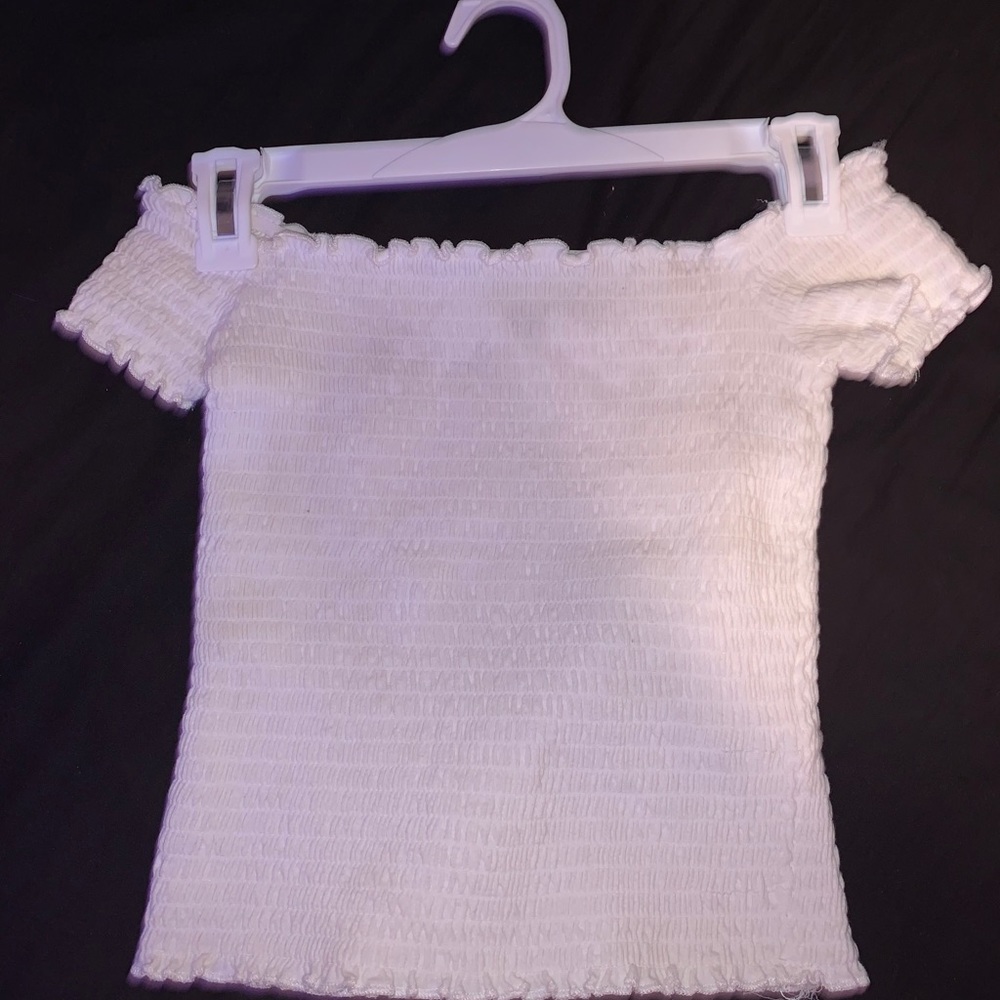 Off shoulder crop top